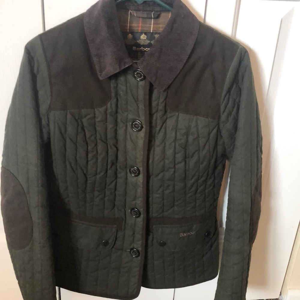 Olive waxed Barbour jacket- excellent condition 🌟